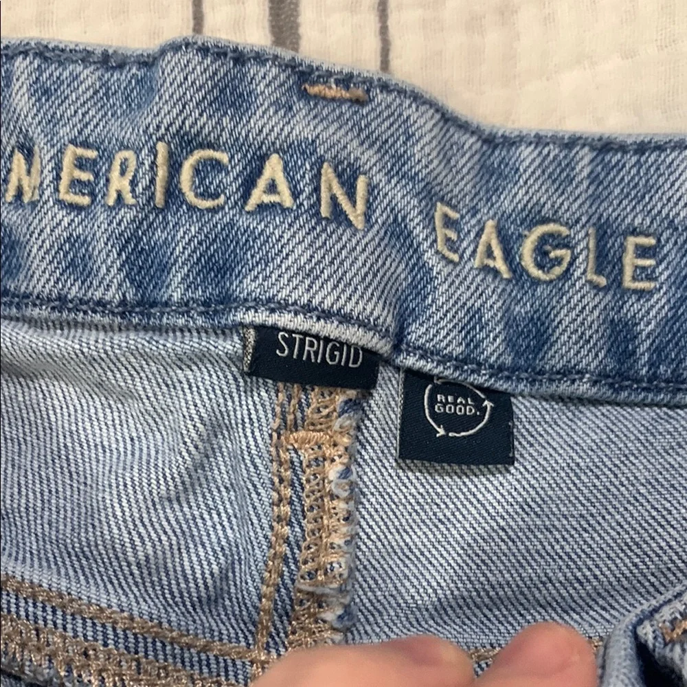 American Eagle Distressed Jeans